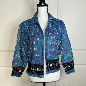 🟢 Boho Floral Embroidered Denim Jacket – Whimsical Vintage Y2K Vibes (Small)
